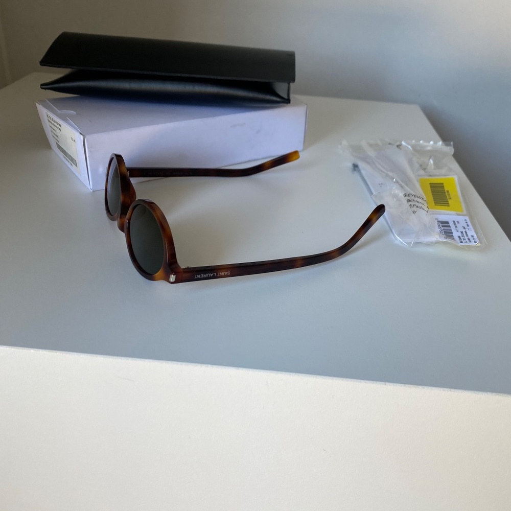 Saint Laurent Eyewear Jeanne sunglasses - Picture 6 of 7